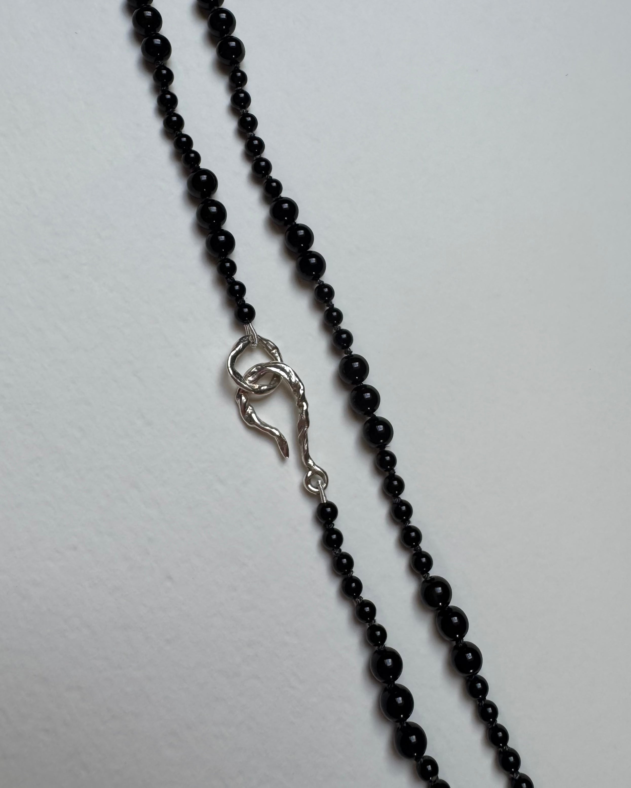 Onyx beaded collier